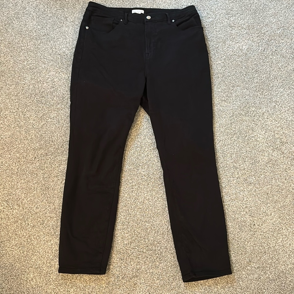 Good American Good Legs High Rise Skinny Jeans. Black. Size 18.